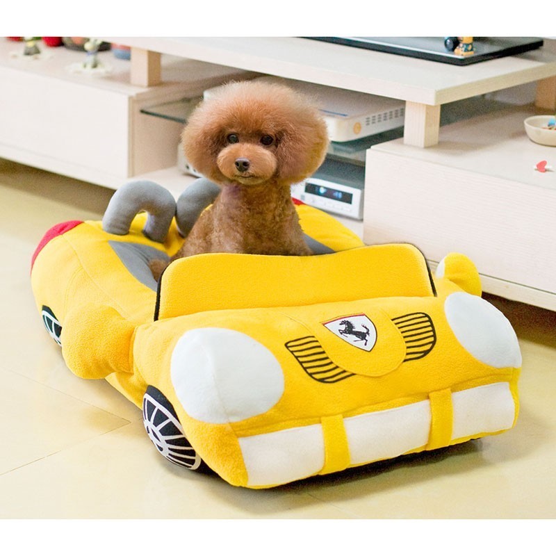 Car-shaped pet bed, side view