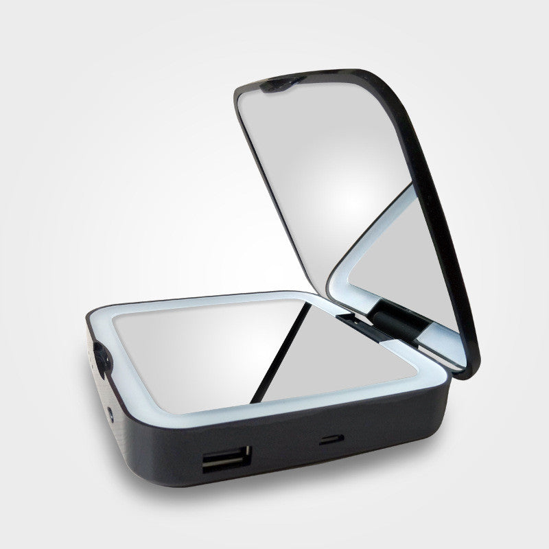 LED Makeup Mirror – in use